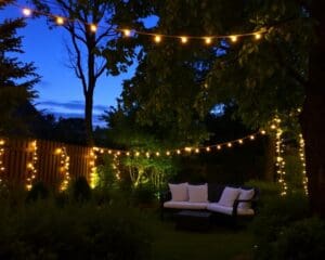 Lichterketten im Garten: Stimmungsvolle Beleuchtung für laue Abende