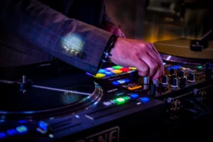 DJ Herford djservice-owl