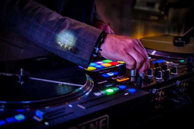 DJ Herford djservice-owl