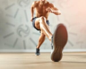 Wie hilft Sport gegen muede und schwere Beine?